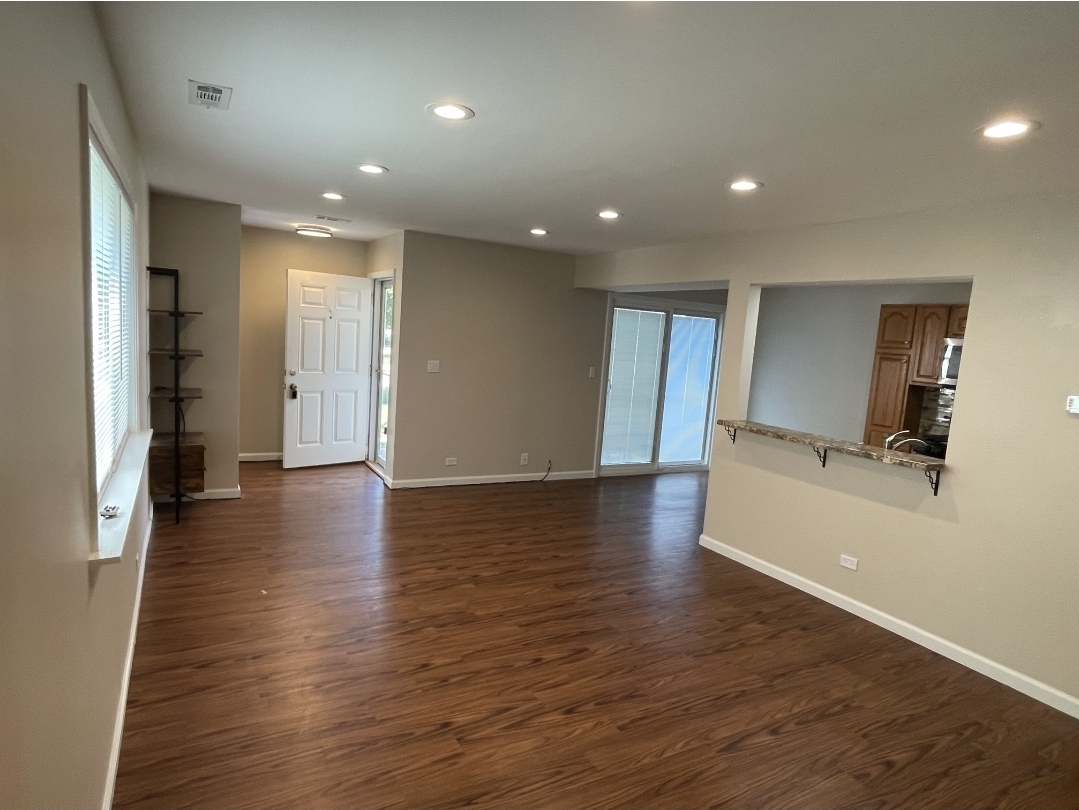 228 North Waterford Drive Schaumburg IL 60194