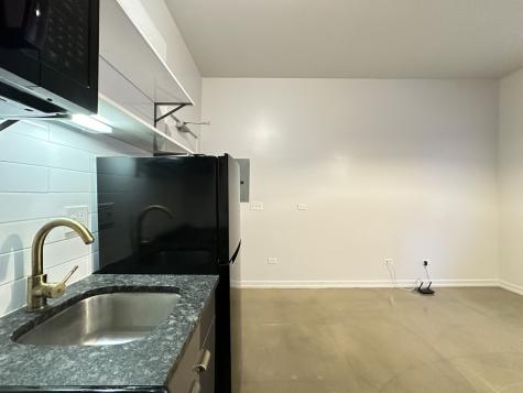 1136 West Wilson Avenue Chicago IL 60640