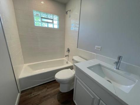 70 Walnut Court Mundelein IL 60060