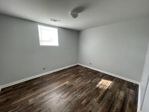 70 Walnut Court Mundelein IL 60060