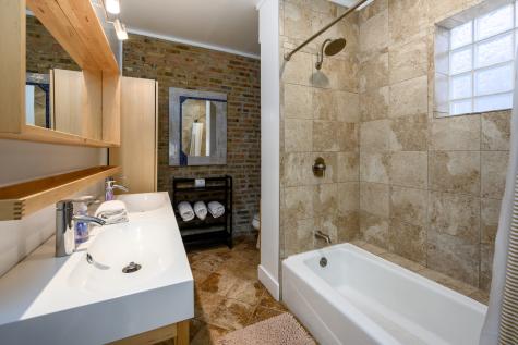 1646 West Blackhawk Street Chicago IL 60622