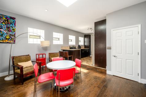 1646 West Blackhawk Street Chicago IL 60622