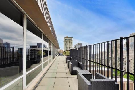 201 East Chestnut Street Chicago IL 60611
