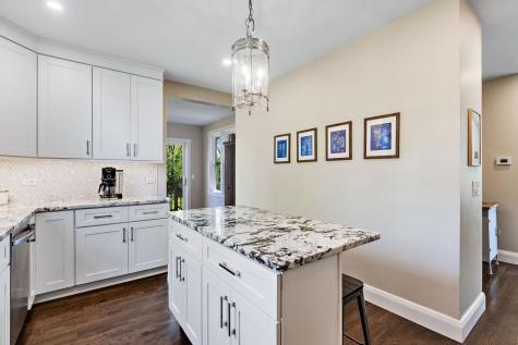639 Cumnor Avenue Barrington IL 60010