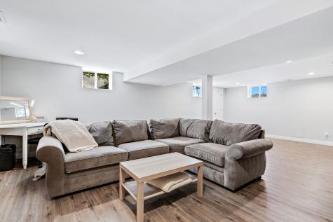 639 Cumnor Avenue Barrington IL 60010
