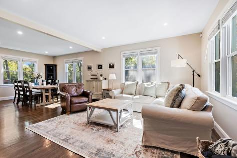 639 Cumnor Avenue Barrington IL 60010