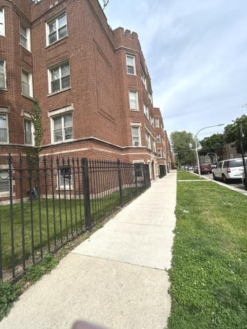 7655 South Yates Boulevard Chicago IL 60649