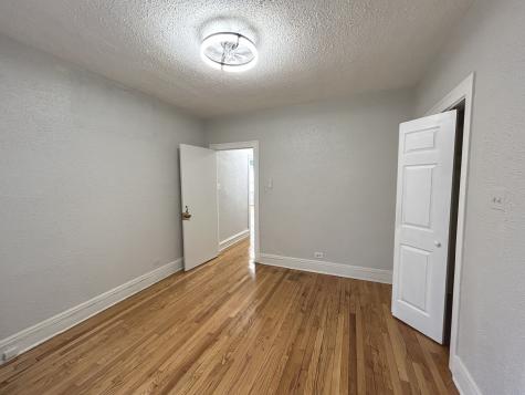 7655 South Yates Boulevard Chicago IL 60649