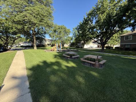 70 Margate Court Schaumburg IL 60193