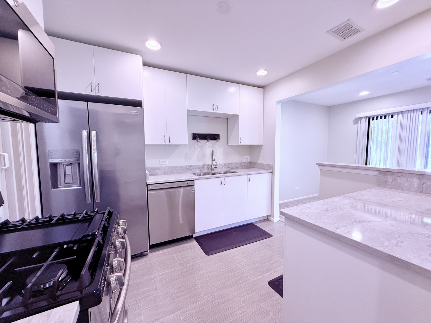 70 Margate Court Schaumburg IL 60193