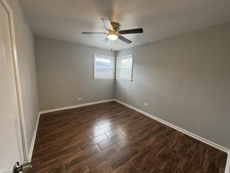 5484 West Higgins Avenue Chicago IL 60630