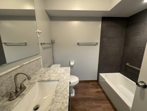 5484 West Higgins Avenue Chicago IL 60630