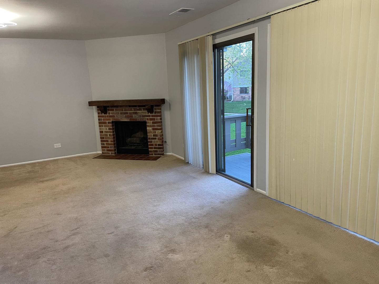 287 Pembridge Lane Schaumburg IL 60193