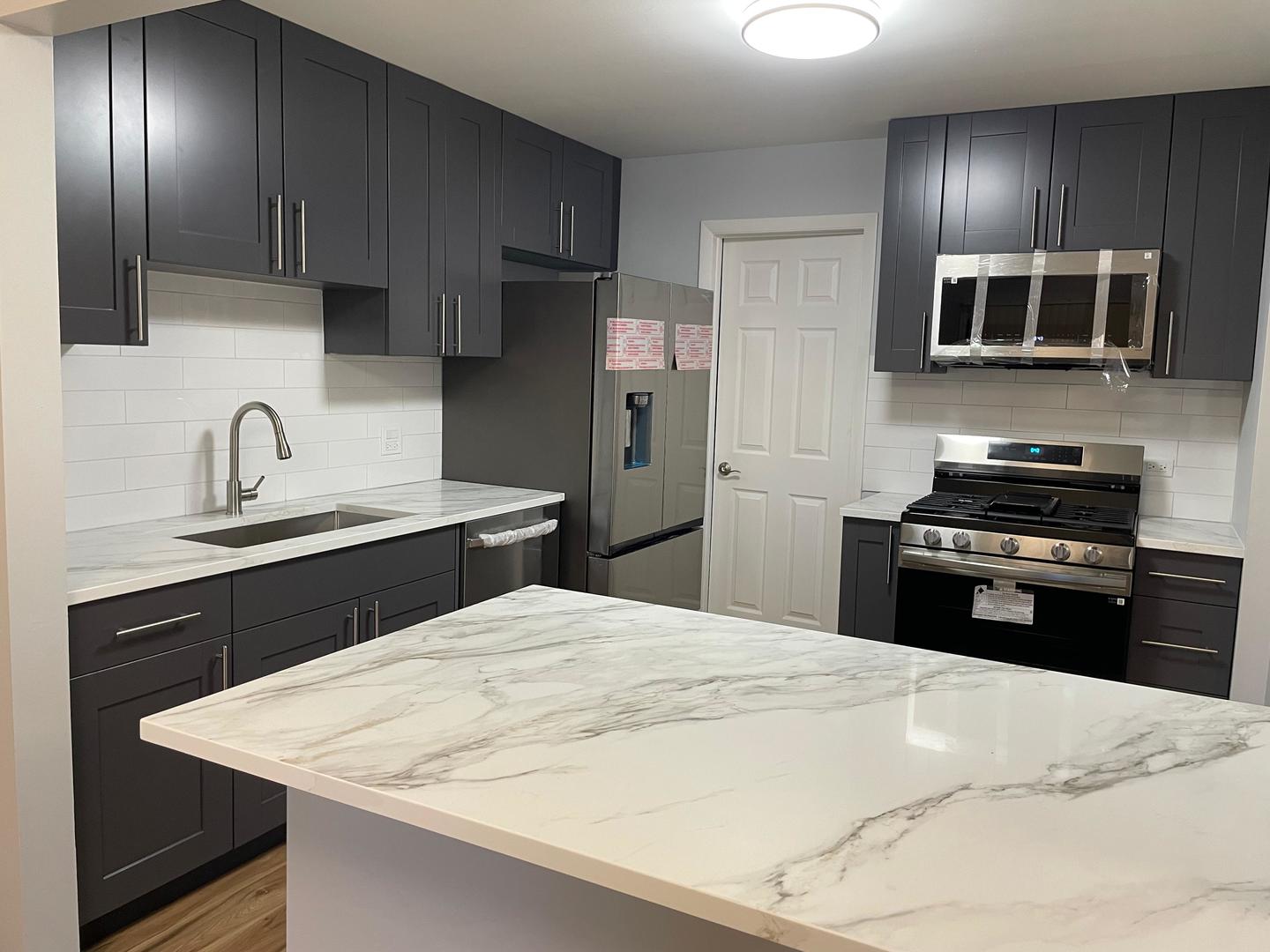 287 Pembridge Lane Schaumburg IL 60193