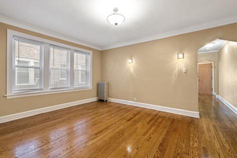 8235 South Indiana Avenue Chicago IL 60619