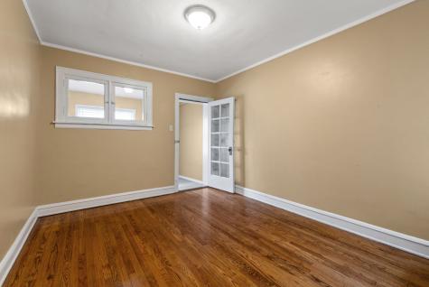8235 South Indiana Avenue Chicago IL 60619