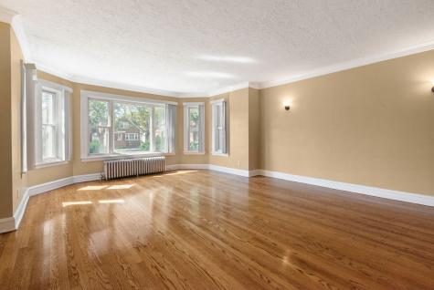 8235 South Indiana Avenue Chicago IL 60619