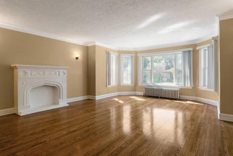 8235 South Indiana Avenue Chicago IL 60619