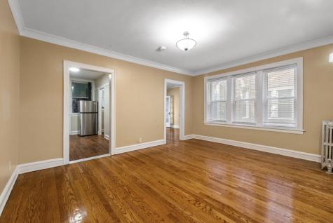 8235 South Indiana Avenue Chicago IL 60619
