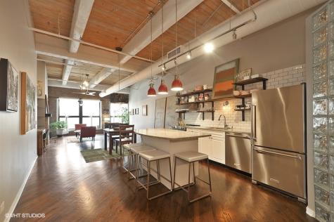 1728 North Damen Avenue Chicago IL 60647