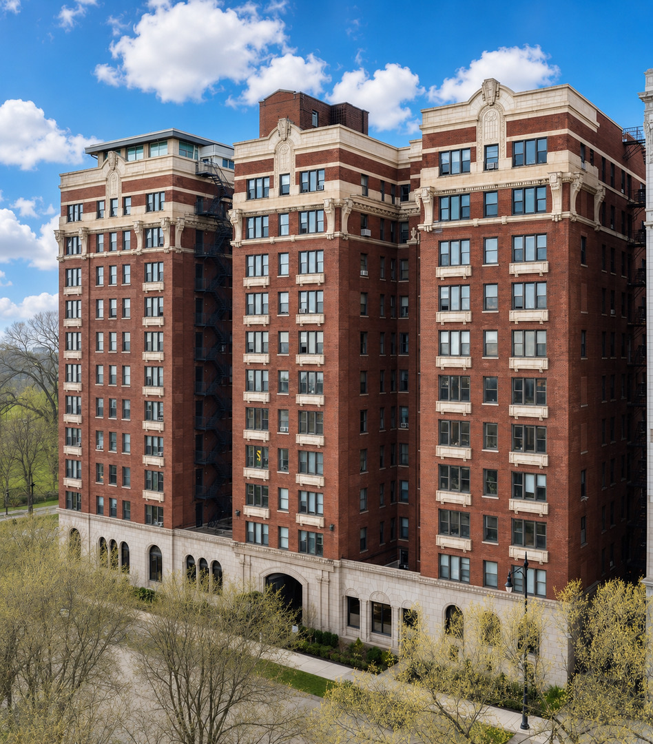 5300 South Shore Drive Chicago IL 60615