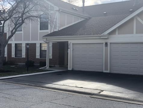 576 Greystone Lane Wheeling IL 60090