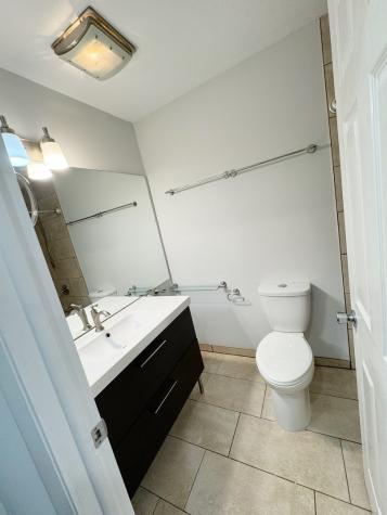 576 Greystone Lane Wheeling IL 60090