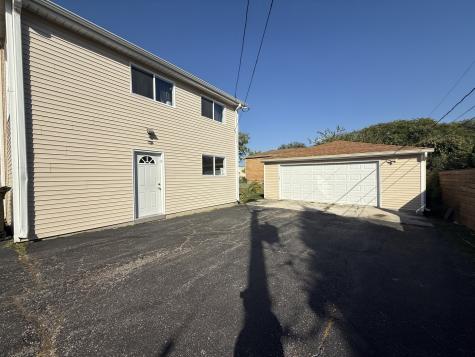 109 Central Avenue Roselle IL 60172