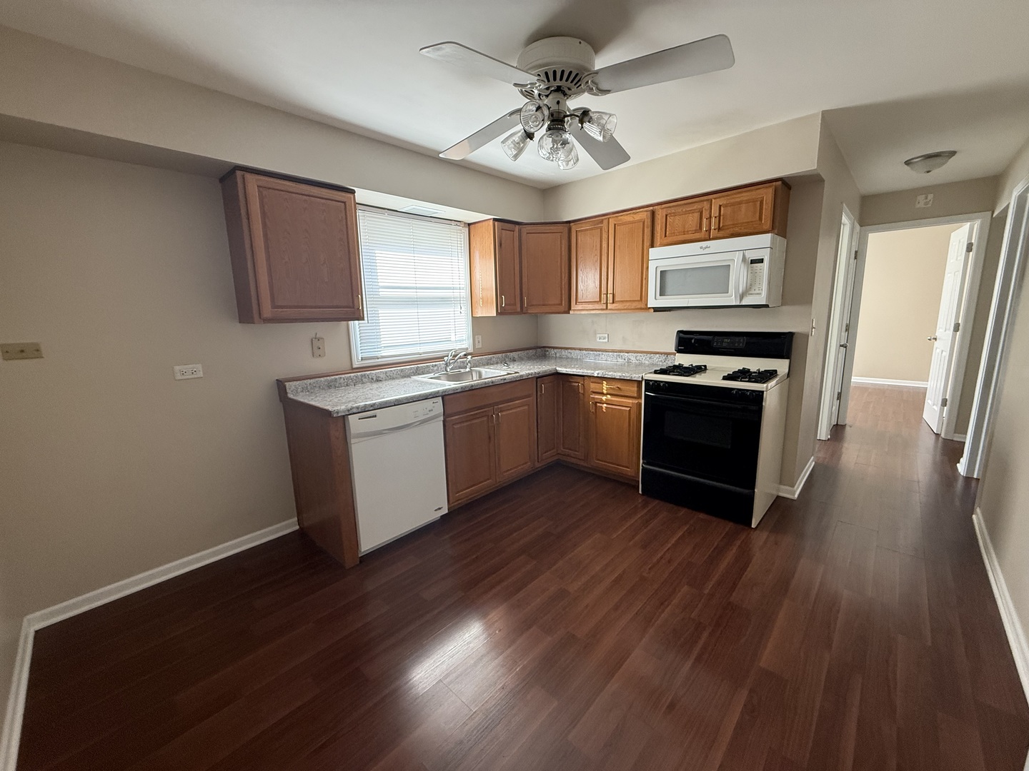109 Central Avenue Roselle IL 60172