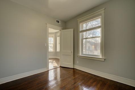 7331 South Dante Avenue Chicago IL 60619