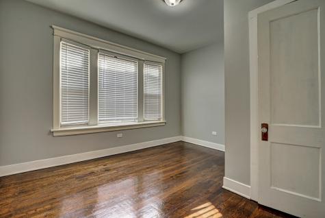 7331 South Dante Avenue Chicago IL 60619