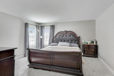 9 Monroe Court Streamwood IL 60107