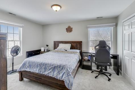9 Monroe Court Streamwood IL 60107