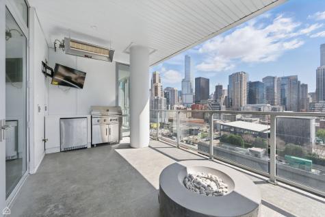 146 West Erie Street Chicago IL 60654