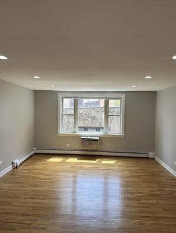 3161 North Cambridge Avenue Chicago IL 60657