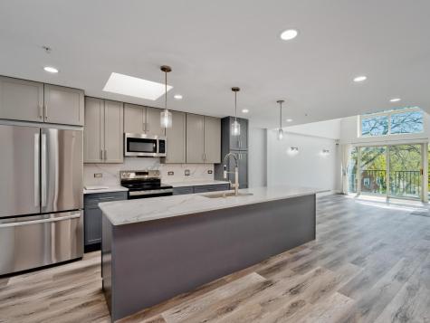 1800 Dewes Street Glenview IL 60025