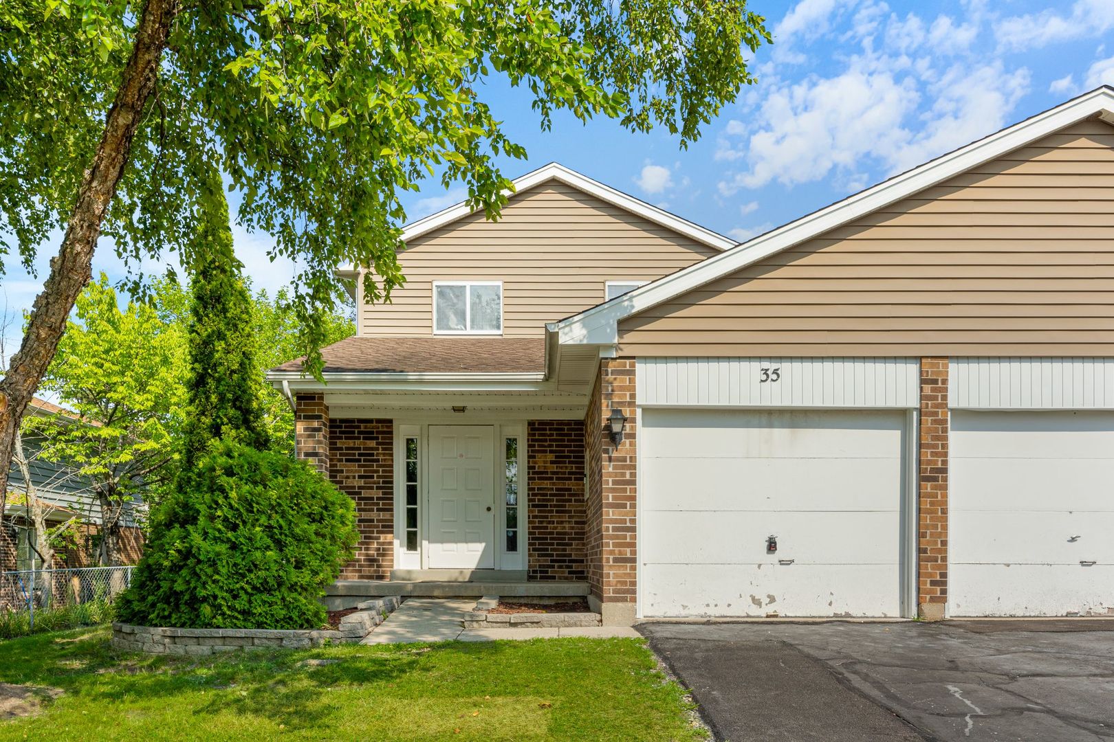 35 Terry Drive Roselle IL 60172