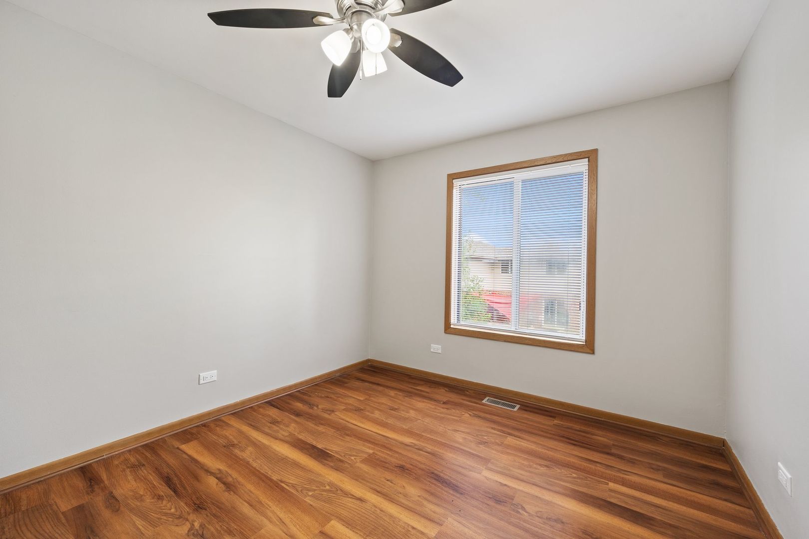 35 Terry Drive Roselle IL 60172