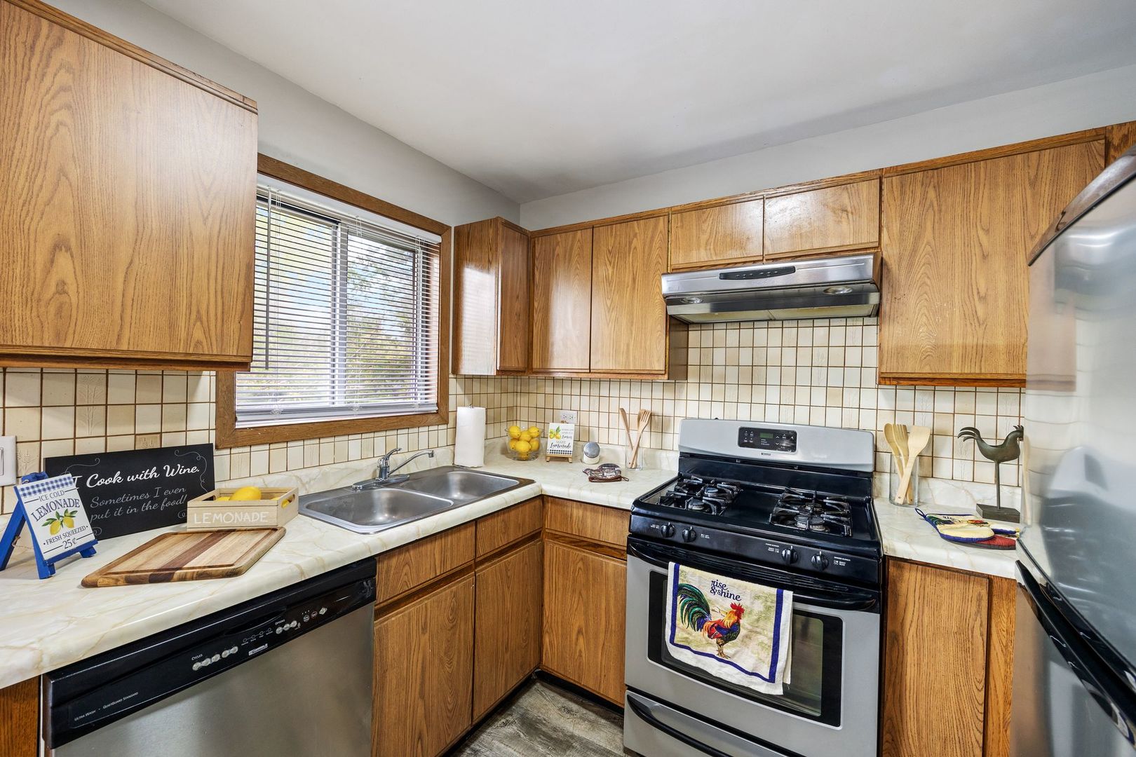 35 Terry Drive Roselle IL 60172