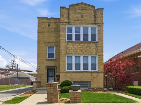 9517 South Escanaba Avenue Chicago IL 60617