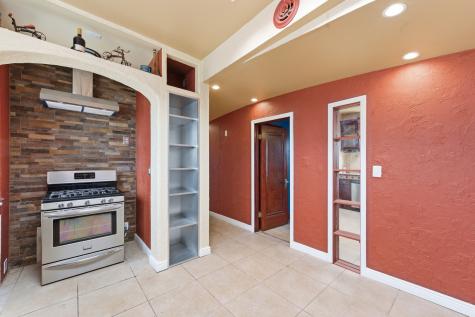 9517 South Escanaba Avenue Chicago IL 60617