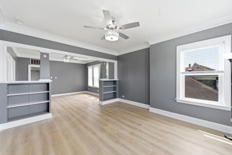 9517 South Escanaba Avenue Chicago IL 60617