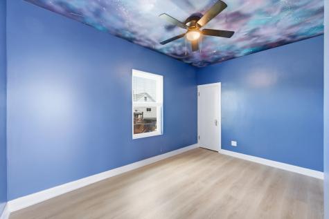 9517 South Escanaba Avenue Chicago IL 60617