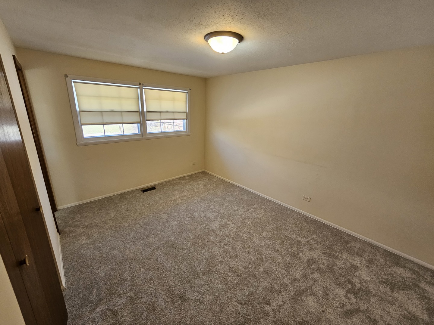 1828 Cannon Court Schaumburg IL 60193