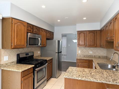 1312 Coventry Circle Vernon Hills IL 60061