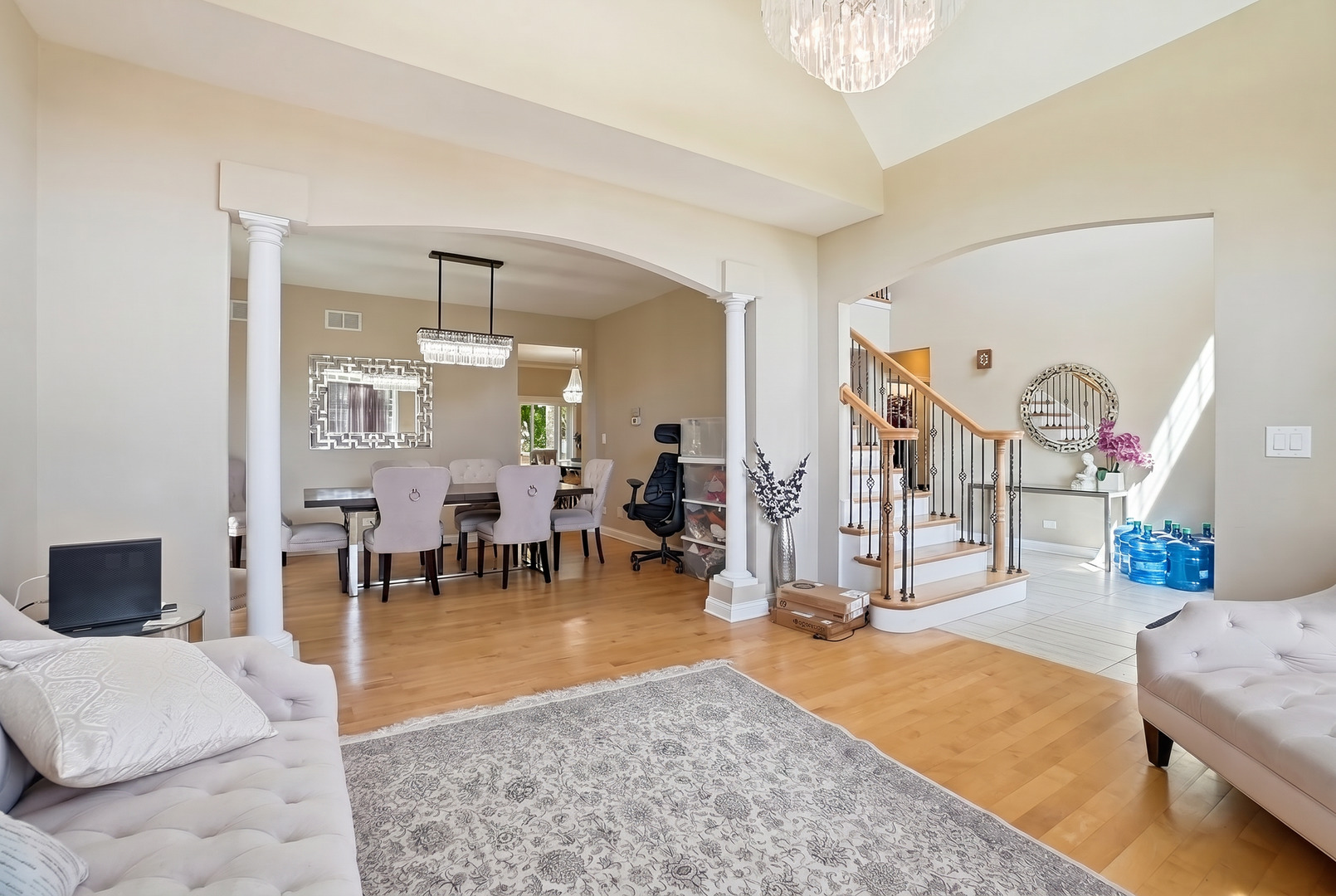 10S372 Tim Court Willowbrook IL 60527