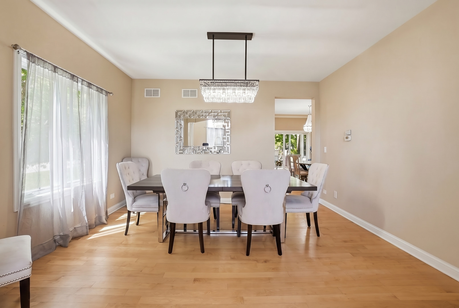 10S372 Tim Court Willowbrook IL 60527