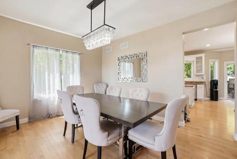 10S372 Tim Court Willowbrook IL 60527