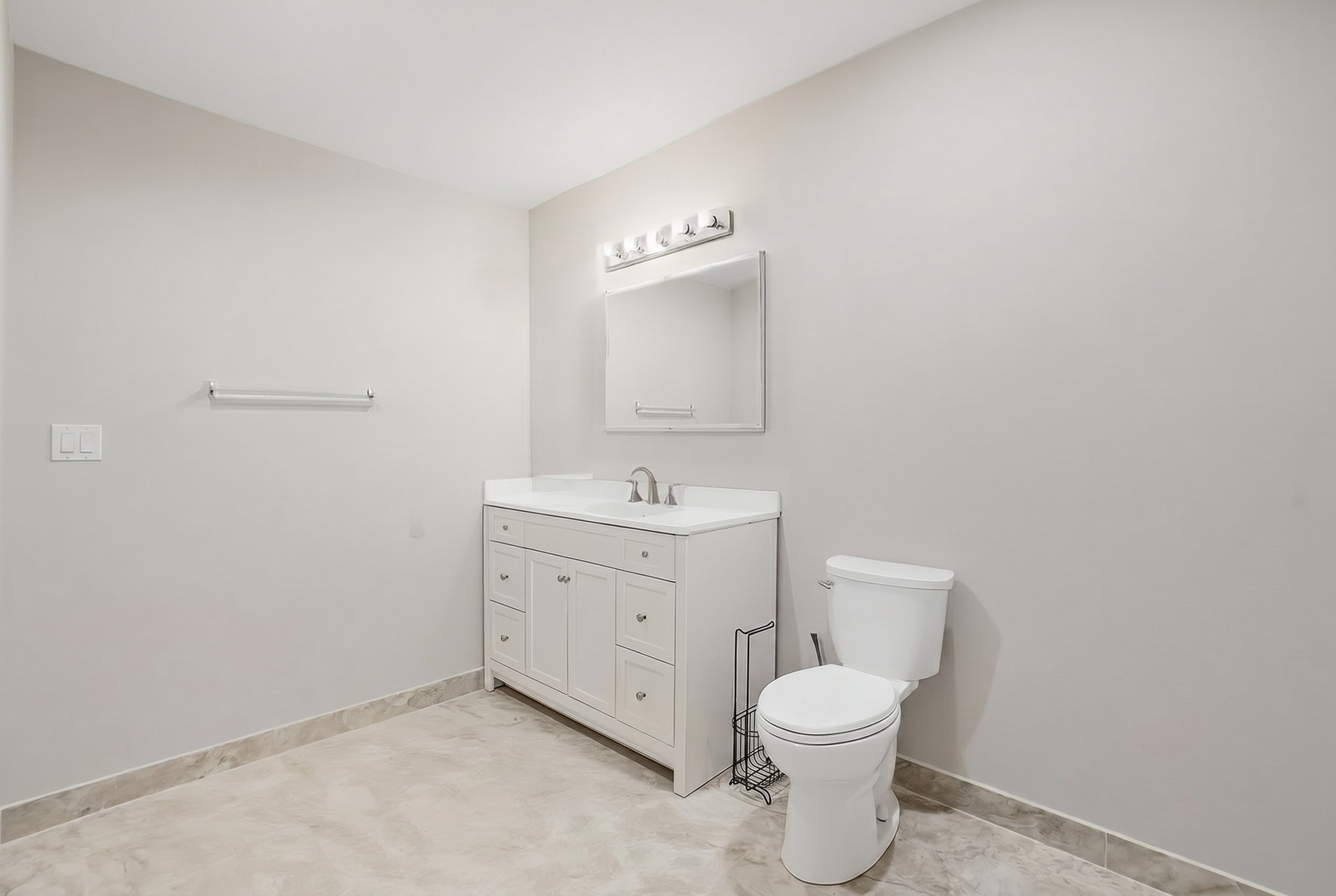 10S372 Tim Court Willowbrook IL 60527