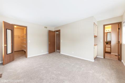 554 Abbeywood Drive Cary IL 60013